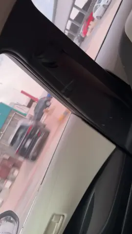 .👋🏻😎