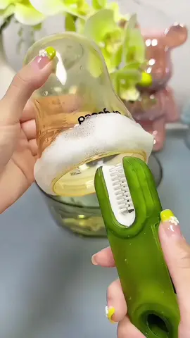 Você pode estar dando água suja para seu filho o tempo todo!