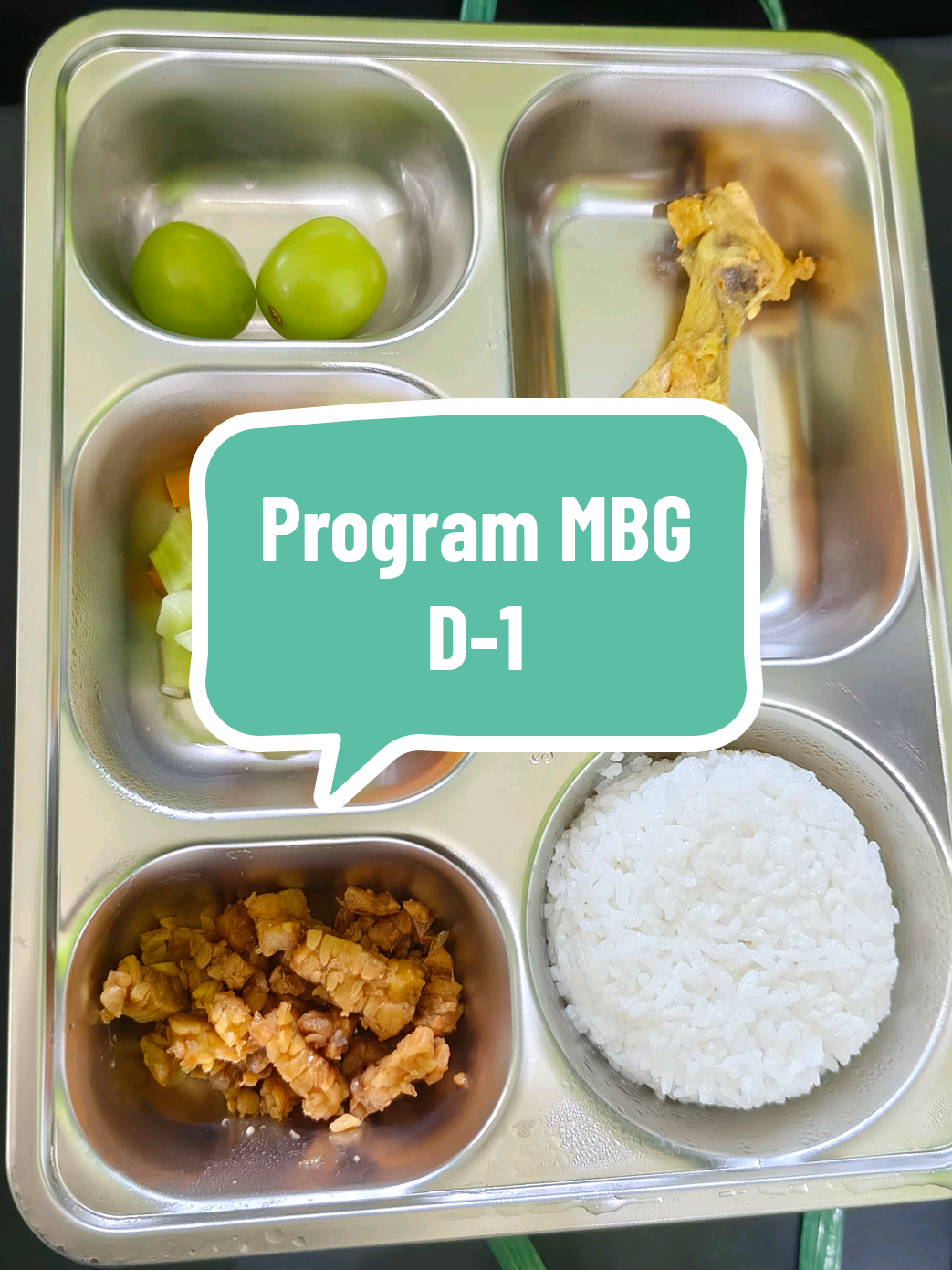 ✨ Hari Pertama Program Makan Bergizi Gratis! 🍱🥦 🙏  Awal yang Sehat, Awal yang Semangat! 💪🍎 Terima Kasih Ayahanda @partaigerindra #MakanBergiziGratis #HariPertama #SehatBersama #SekolahSehat #AnakCerdas 