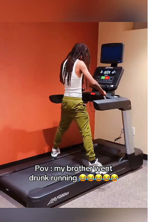 Landing time #fyp #funny #funnyvideos #foryou #fail 