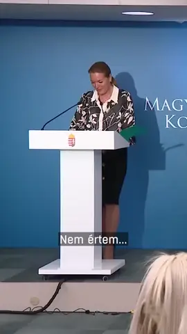 Gulyás Gergely szerint a miniszterelnök beosztottai a saját pénzükből fizették a magánrepülős utazásukat azért, hogy az Adrián a főnökükkel dolgozzanak. Azt is megkérdeztük, mi kellene ahhoz, hogy Szijjártó miniszter panaszt tegyen Lavrov miniszternél.Videó a 444-en, link a bióban! #kormanyinfo #444 #vitalyos #gulyasgergely #nekedbelegyen