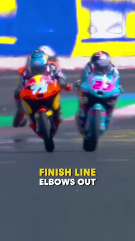 Speed Menu: Elbow à la Carte 🍽️ #Moto3 