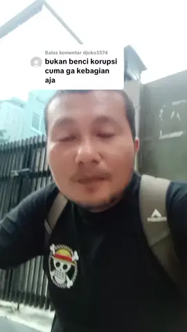 Membalas @djoko5574  Jangan samakan orang lain seperti dirimu.