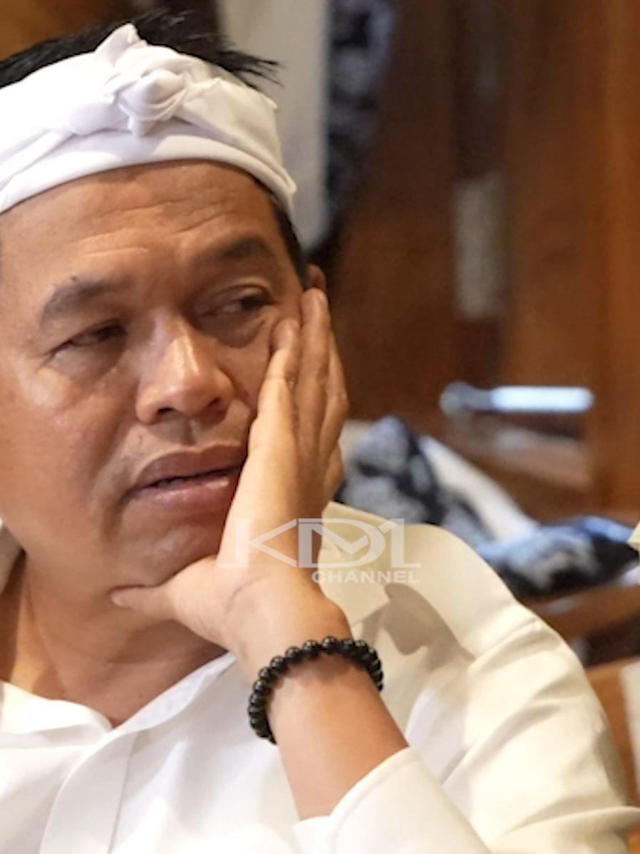 Lama gak bertemu dan ngaku kena tipu. kini mau jadi tukang sapu