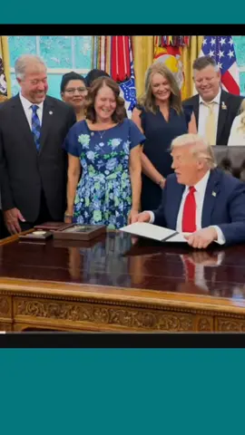 president Donald Trump 1#trumpinaction #unitedkingdom #unitedstates #unitedontiktok #unitednations 