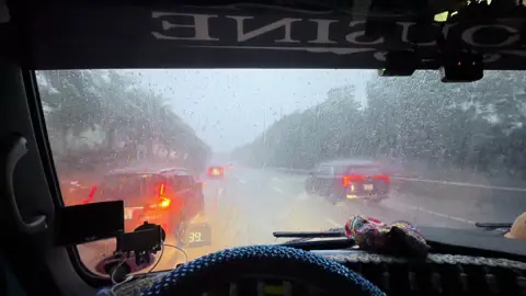 Mưa to cũng k sợ 🙄🙄🙄#xedulichvietnam #xuhuong #tiktok 