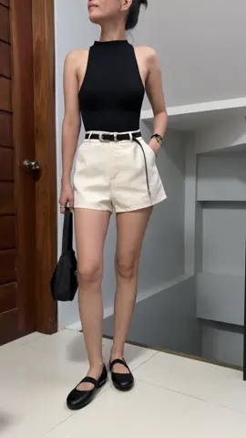 Ang ganda ng fit, small suot ko at super fit sya yay! #bodysuit #blackbodysuit #bodysuitoutfit #outfitinspo #outfitideas 