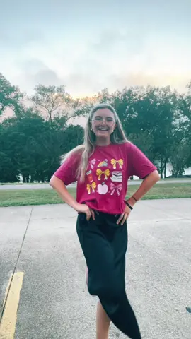 cute lil teacher fit with the shirt I literally made last night!!