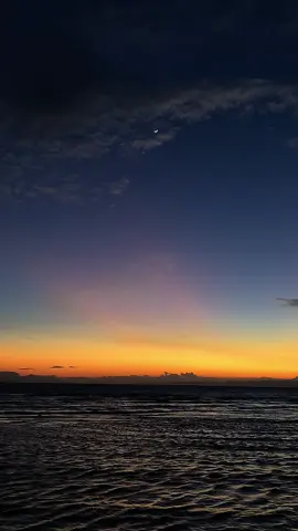 bulannya cantik😍