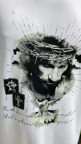 Crown vibes, savior strength.  Street or gym, this fit speaks faith-walk bold, all in His name. #jesustshirt #christianapparel #crownofthorns #easterstreetwear #faithfashion #christianstreetwear #pumpcover #longsleeve 