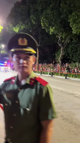 Nhiều khoảnh khắc đâu phải có tiền thì sẽ mua được #Tự_hào_quá_Tổ_Quốc_ơi