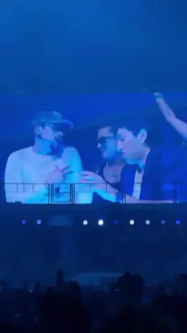 @sebastianyatra y @Belinda disfrutan en #PR del concierto de @Bad Bunny. Ambos artistas bailaron y cantaron con el puertorriqueño demostrando que sus conciertos son auténticas fiestas.  #badbunny #badbunnypr #famosostiktok #salseoentiktok #pr 