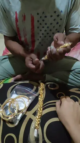 makaci ya suamiku somoga rejekimu selalu di lancarkan 😘😘