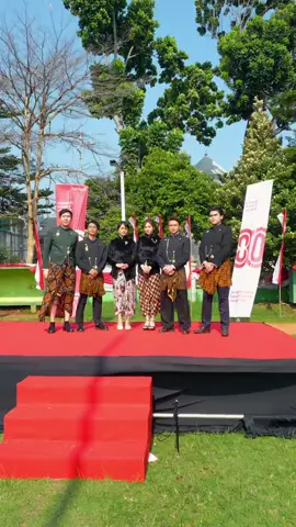 Seneng banget bisa dapet kesempatan buat jadi petugas upacara di 17an kali ini 🇲🇨 Walaupun panas, tapi seruuu soalnya bisa ngerayain kemerdekaan sama semua🥰 thank you @byu.id 💙🫶🏻 #PestaMerdekabyU