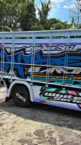 Bukanmontorsezz #srbsquad #trucknology #elfmaniacintaindonesia #trukmaniaindonesia #trukmaniaindonesia 