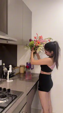 Blooming on my own 🌷☀️ #foryou #raleesha #flowers 