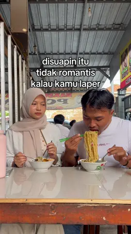 Kalau lagi laper romantis2anya skip dulu 🤭 #mieayam #mieayamthebstt🍜 #makan #laper #kulinerjogja 
