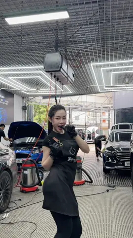 HN ngập quá thì đưa xe qua bảo dưỡng thoyyy (dc?) #shitekvietnam #shitekautodetailing #shitekhanoi #uyenmyy 
