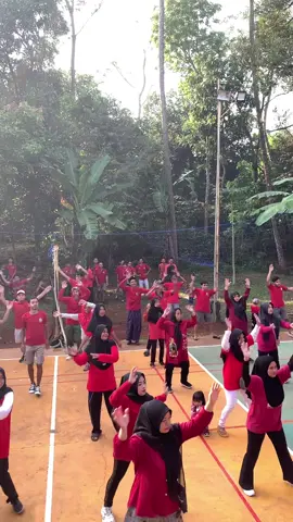 SENAM KALCER (kalangan ceria) WARGA RT01 RW02💃🔥🤙🏻🥰😍#jiropemuda #agustusmerdeka #fyppppppppppppppppppppppp #senam #lewatberandafyp 