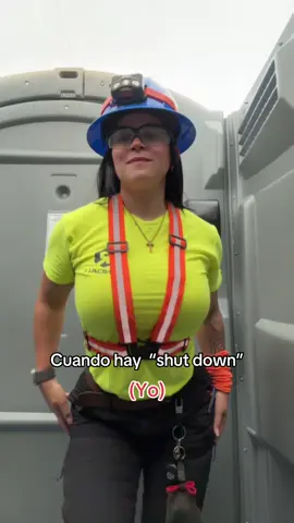Feliz martes 👷🏻‍♀️🦺⚡️ #electricidad #work #electric #baila #vive 