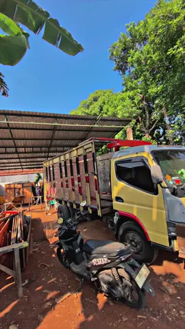 On process , restorasi bak serut ukang dan cat ulang full #truckkeren #indotruckid #truckkece_indonesia #truckvariasi #truckherexid 