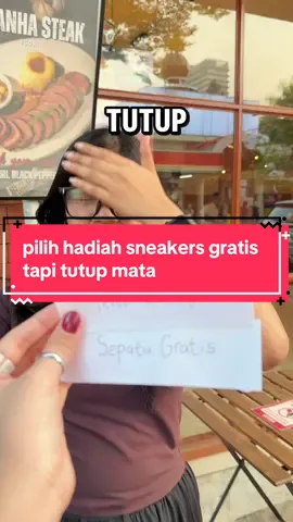 keren banget kakaknya dapet hadiah gratis dari kita!😍💖😋 #pvn #pvnshoes #pov #gimmick #trend