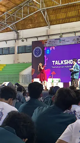 KRITIK BOLEH BODOH JANGAN #fyp #malaka #creatorsearchinsights #itb #demo 