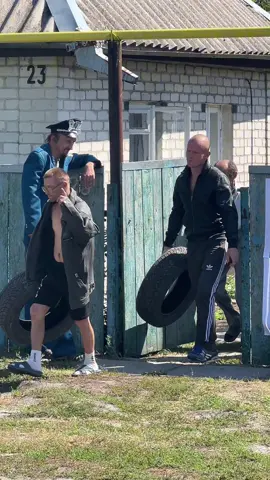 Автошкола Коваленка — повний курс для водіїв! 🚘 Практичні заняття з інструктором, онлайн-уроки всього за 4000 гривень та тести з ідентичними питаннями, як на іспиті, лише за 250 гривень. Записуйся вже сьогодні!@avtoshkolakovalenko 