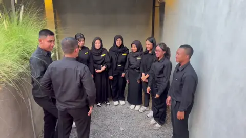 Keberhasilan bukanlah milik orang pintar. Keberhasilan adalah kepunyaan mereka yang senantiasa berusaha” ujar BJ. HABIBIE K.4 INFERIOR 1. 1. MUHAMMAD FRIZKY WIZYAFAZA (150) 2. ILHAM ALIFIYANTO (093) 3. MAY RENDRA SATRIYA A (008) 4. IDA AYU KADE DIVYA AYUSHI (027) 5. NUR KHUSAINAH PUTRI (124) 6. AISYAH MEILANI PUTRI (139) 7. MELINDA AYU YANUARTA (012) 8. OKTAVIA WULANDARI (096) 9. DINI AYU WIDYANTI (085) 10. SHERLY NOVALINDA E.S (044) @fkguht  #FKGUHT #ENAMEL29 #INFERIOR #DENTINATION2025