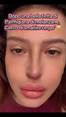 Molto carino , l’aggiunta delle ventose , mi fa sentire più sicura, ovviamente non mi affido solo a quelle .    Addominali più semplici 😍.                  #offerteperte  #sport #addominali 