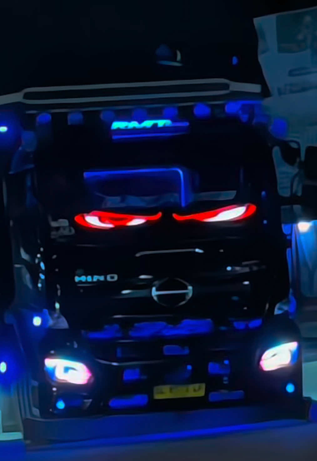 #blackphantom #rmtgrup @Nanda pratama46  @ishaq_M 99 #truckaceh #hino500 #fyp 