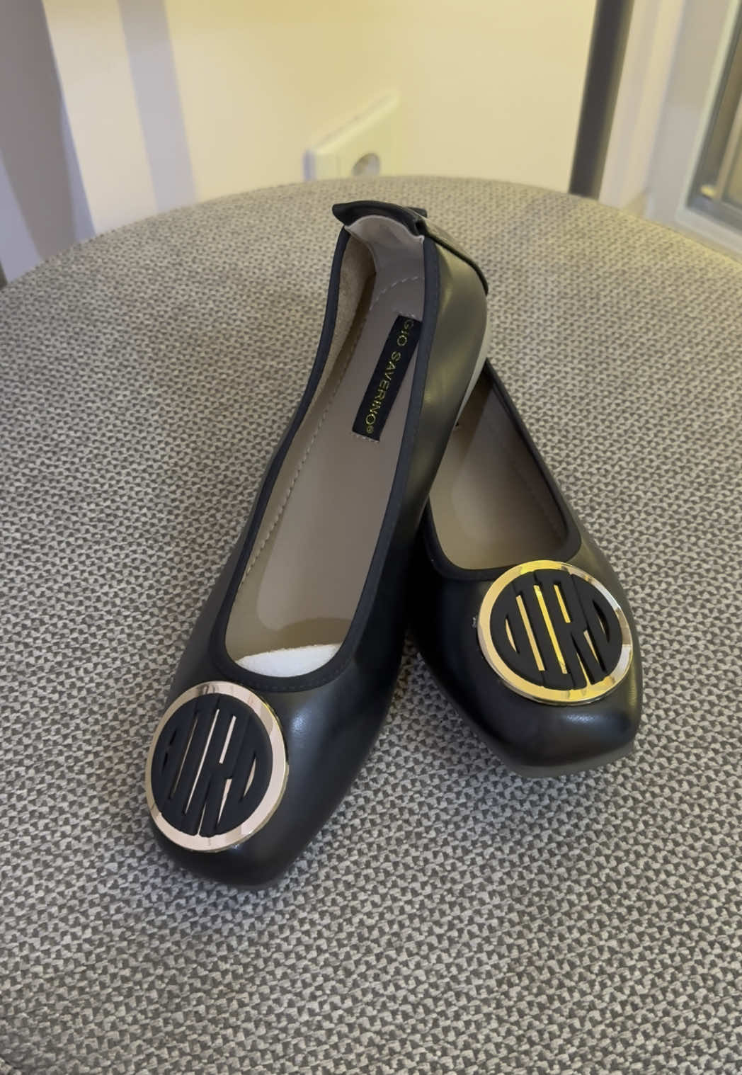 flatshoes hitam bisa masuk semua warna baju #flatshoes #sepatuhitam 