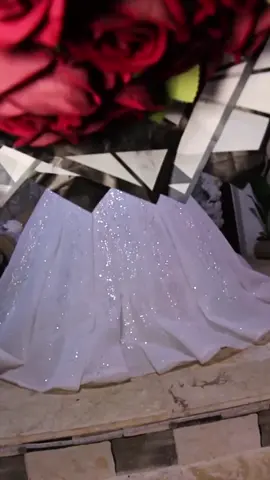 لديّ أصابع حنونة ،  سأستطيع بهم أن أخلق بيتاً لا ينقصه أيّ ضمّة🫂!