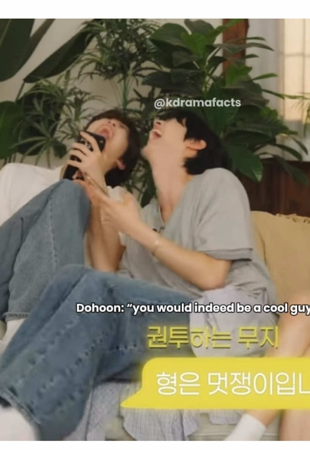shinyu naming all the Dohoon lookalike celebs lol #shinyu #dohoon #yudoz #twsclub #tws42 
