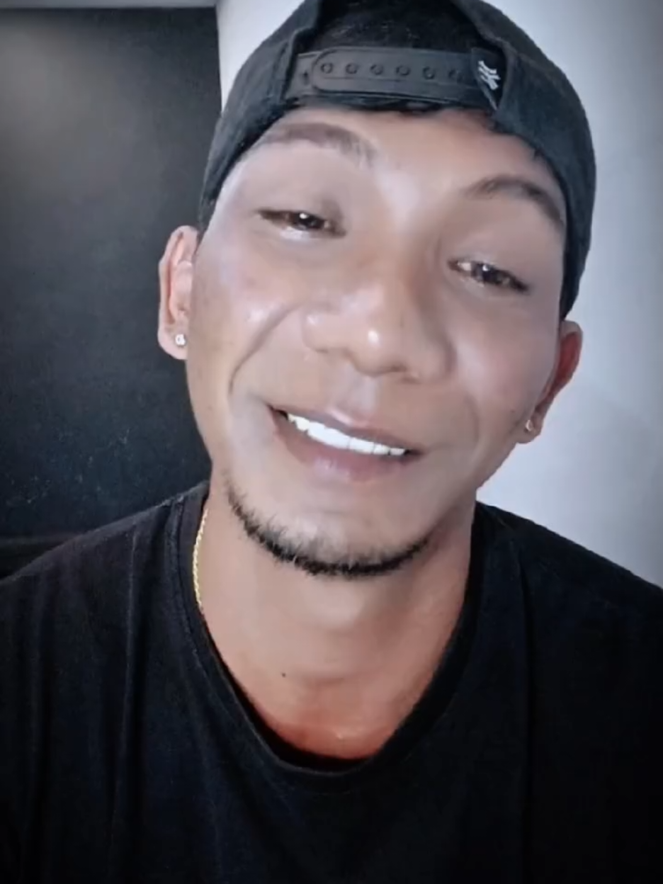Setiap orang punya waktunya sendiri… Ada yang cepat, ada yang lambat. Tapi percayalah… keajaiban selalu datang tepat pada waktunya. ✨