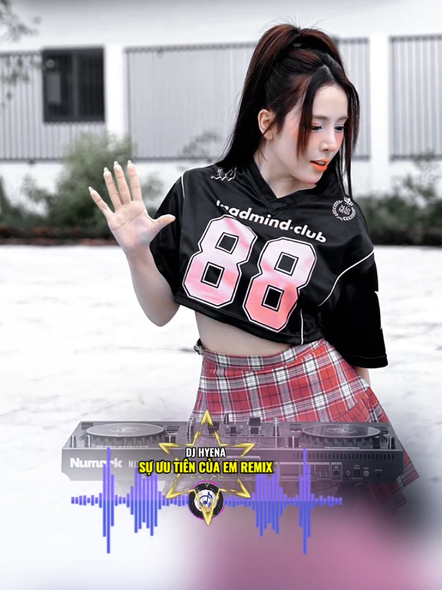 ▶️ Sự Ưu Tiên Của Em Remix (full) - DJ HYENA  #remix #topnhacviet #dj #nhachaymoingay #xuhuong 
