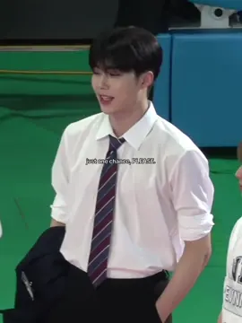 need him badly #parkgunwook #gunwook #박건욱 #건욱 #zerobaseone  clips from: anaheimp3, gaemi0320, yamibbo, matchusmiley, fjrzlgksdlftkd on X