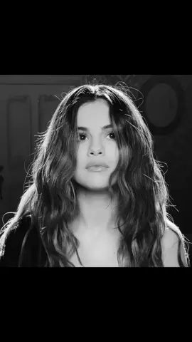 #selenagomez 