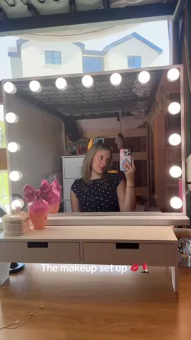 My new makeup set up #makeupsetup #mirror #makeupmirror #dormroom #dormsetup 
