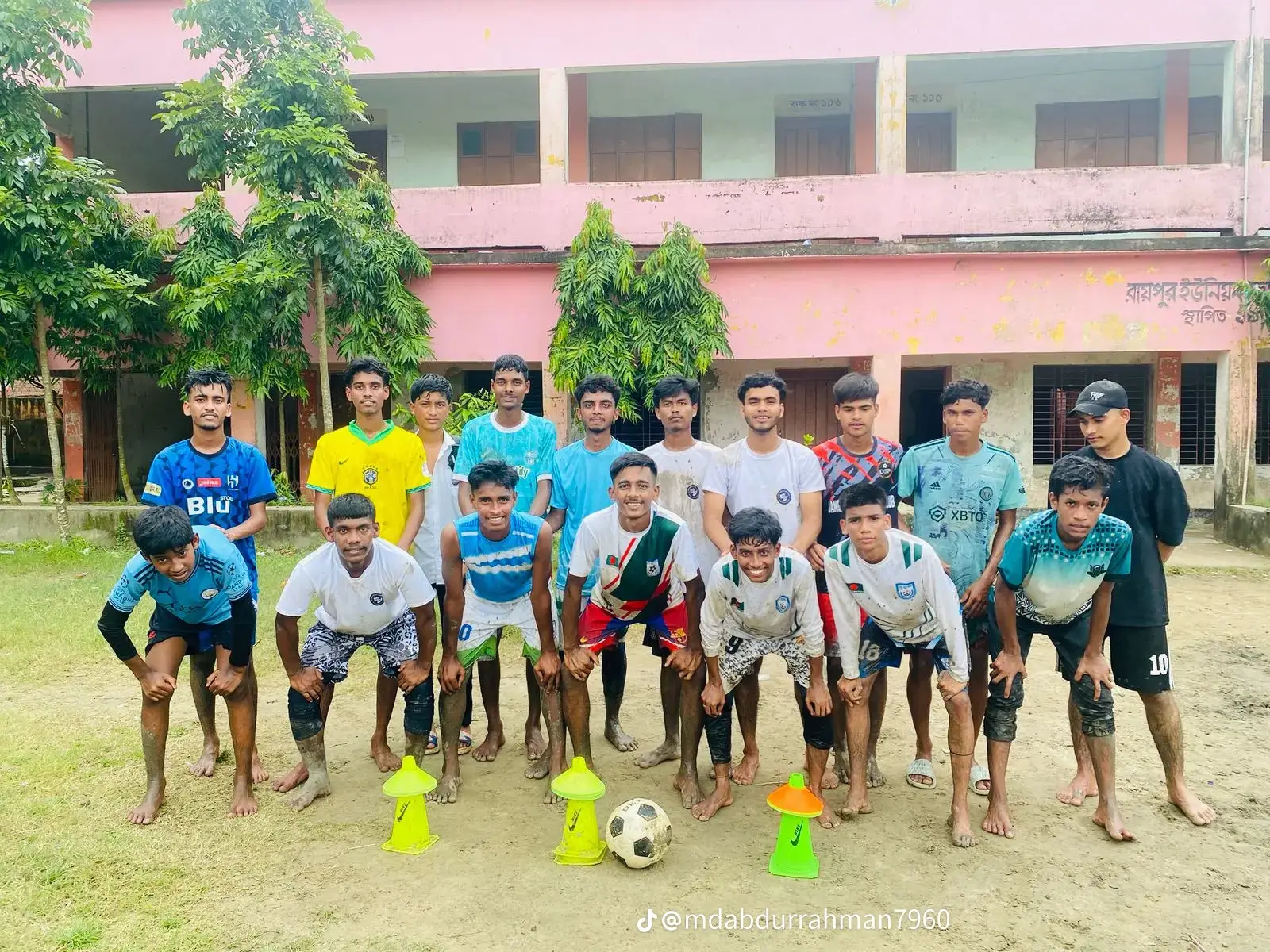 #সবাই_একটু_সাপোর্ট_করবেন_প্লিজ #allhamdulilah  #foryou #foryou #foryou প্রেক্টিসের সময় স্কুলে মাঠে ফুটবল লাভার গুলো...! ⚽⚽⚽
