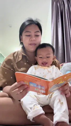 อ่านนิทานก่อนนอนครับ 