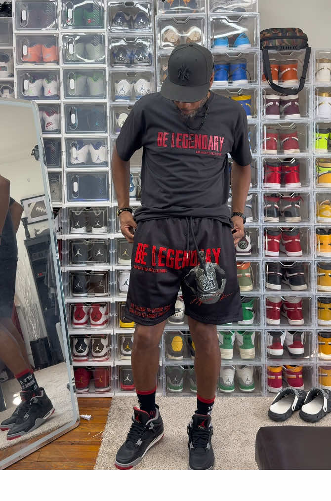 Jordan 4 Bred  Quick outfit of the day  #fyp #sneakers #LIVEIncentiveProgram #GenuineInteractionMatters #PaidPartnership 