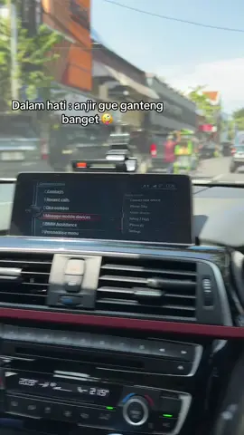 Hawanya ngaca terus