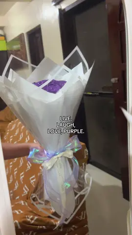 DO YOU LOVE PURPLE? 💜💜  DM US NOW! #fyp #bouquet #customized #viral #purple 