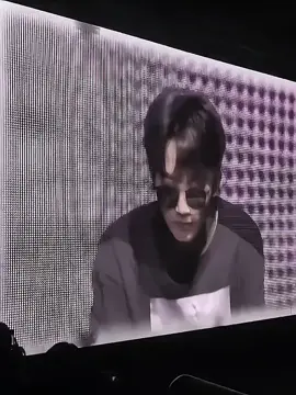 jeonghan ode to you manila you will forever be iconic #jeonghan #seventeen 