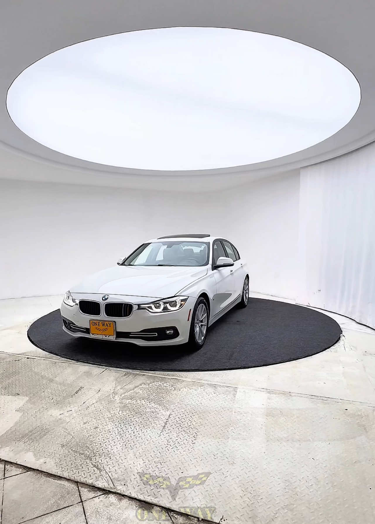 شتی واو بینیوە 😍#onewayautostudio #tishkghafar #bmw320i#shtyjwanwtaybat#mwnfasicamrywsunny