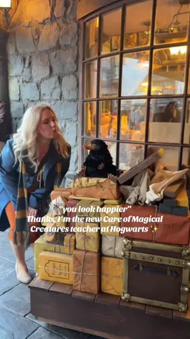 You can call me Professor Melissa 🤭 Okay but seriously I would love nothing more than work with animals! Especially magical creatures? Yes please 🥰 #backtohogwarts #wbpartner #harrypotter #harrypottertiktok #magicalcreatures 