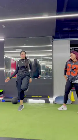Mode swings 😅😂 @Numra Khan #trendingviralvideo #rubab #foryou #dubai🇦🇪 #uae 