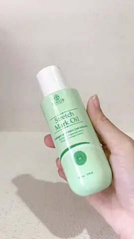 My stretchmark hero! Baru dua minggu udah mulai pudar pake rintik.