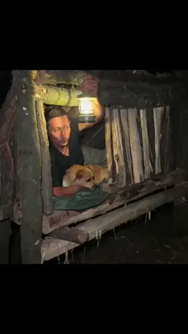 Building a Cozy and Safe Tree Shelter. Survival Skills, Bushcraft#forest #shelter #build #treehouse 